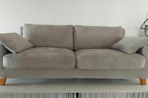 Cassina-Designersofa neu bezogen