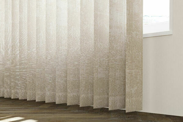 MHZ Vertikaljalousie Buerogebaeude